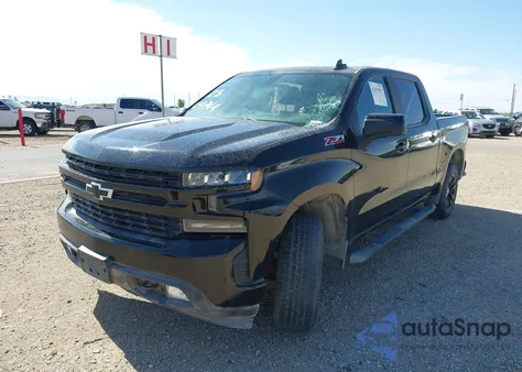 2021 Chevrolet Silverado C1500 Lt z USA, uszkodzony, nr VIN 3GCPWCED7MG350379